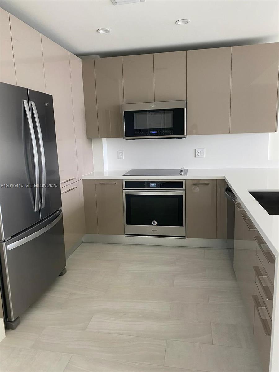 METROPICA NORTH TOWER ONE - Residential Lease
