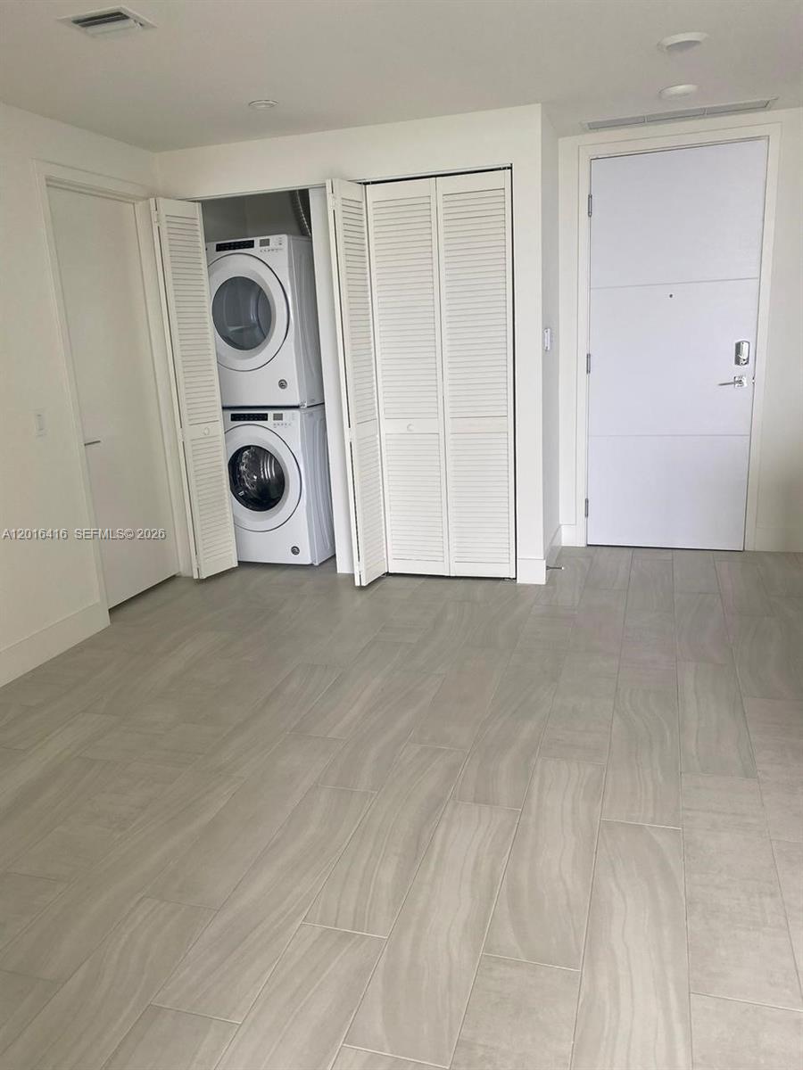 METROPICA NORTH TOWER ONE - Residential Lease