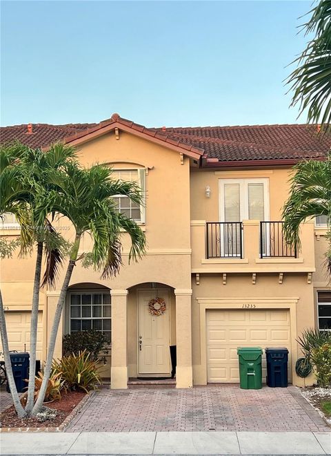 13235 SW 128th Psge 13235 Miami FL 33186