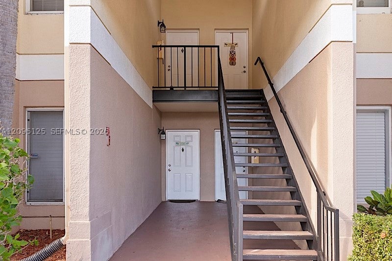 Photo of 815 W Boynton Beach Blvd #11-206, Boynton Beach, FL 33426 (MLS # A12096125)