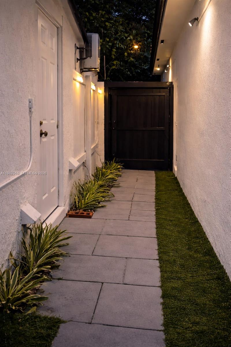 CARVER HEIGHTS ADD - Residential Lease