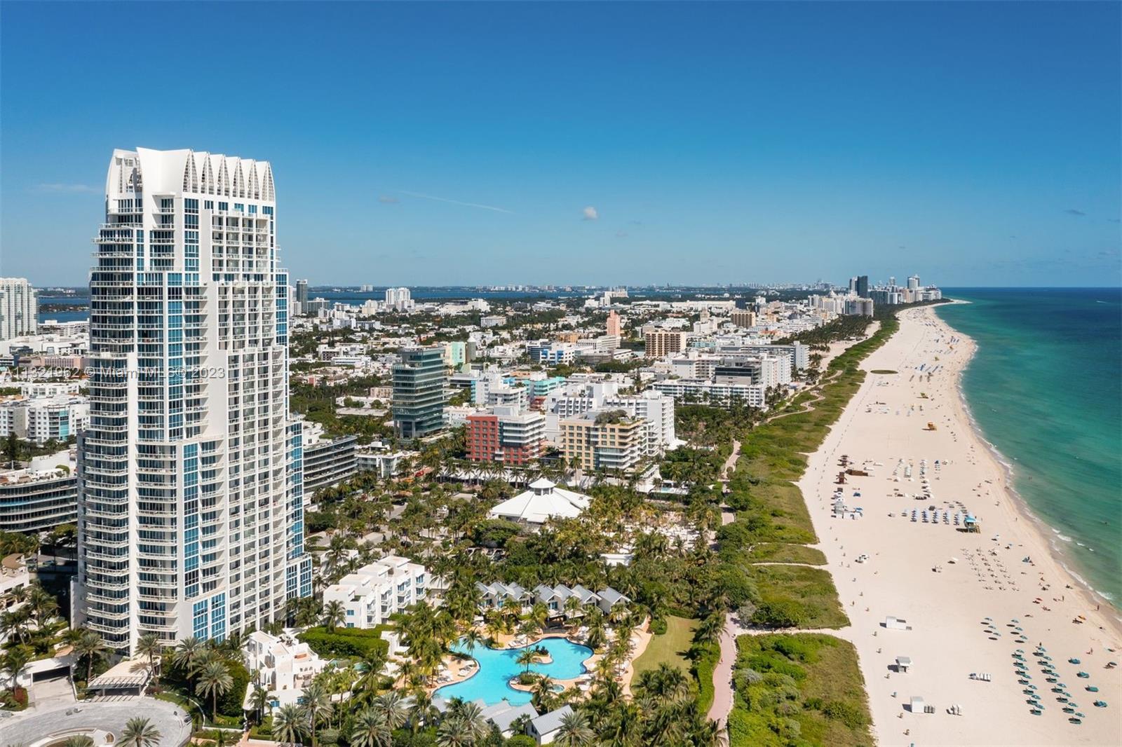 CONTINUUM ON SOUTH BEACH - Residential