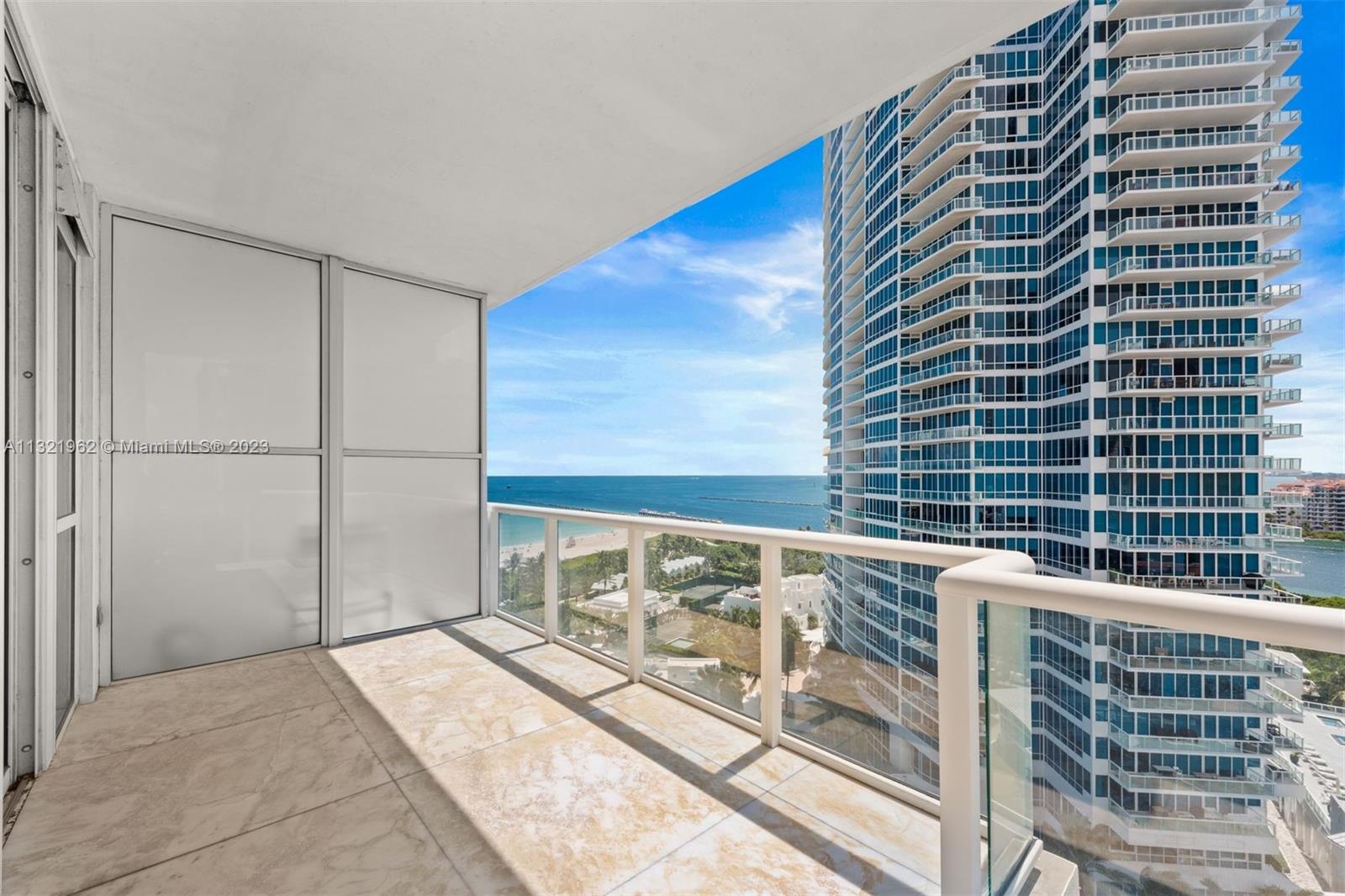 CONTINUUM ON SOUTH BEACH - Residential