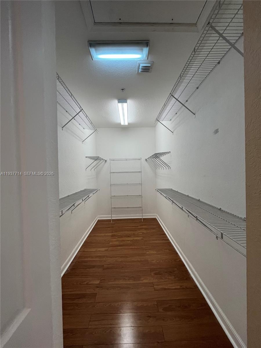 VILLA CARRARA CONDO - Residential