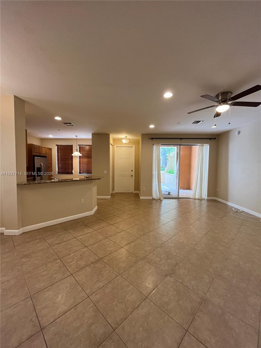 VILLA CARRARA CONDO - Residential