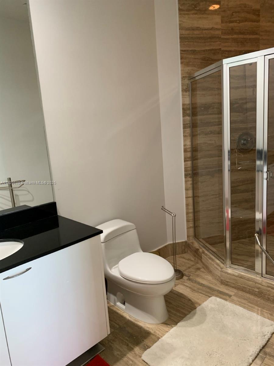 TDR TOWER I CONDO - Residential Lease