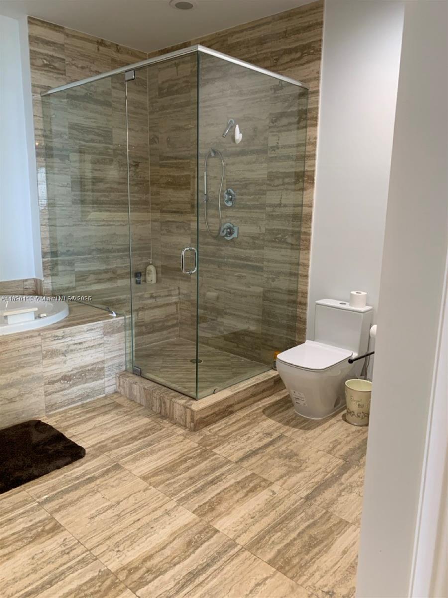 TDR TOWER I CONDO - Residential Lease