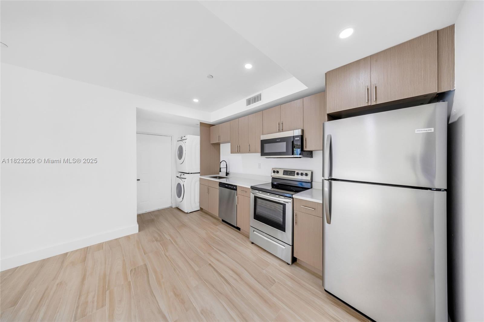1335 Sw 4th St 2, Miami, Broward County, Florida - 2 Bedrooms  
2 Bathrooms - 