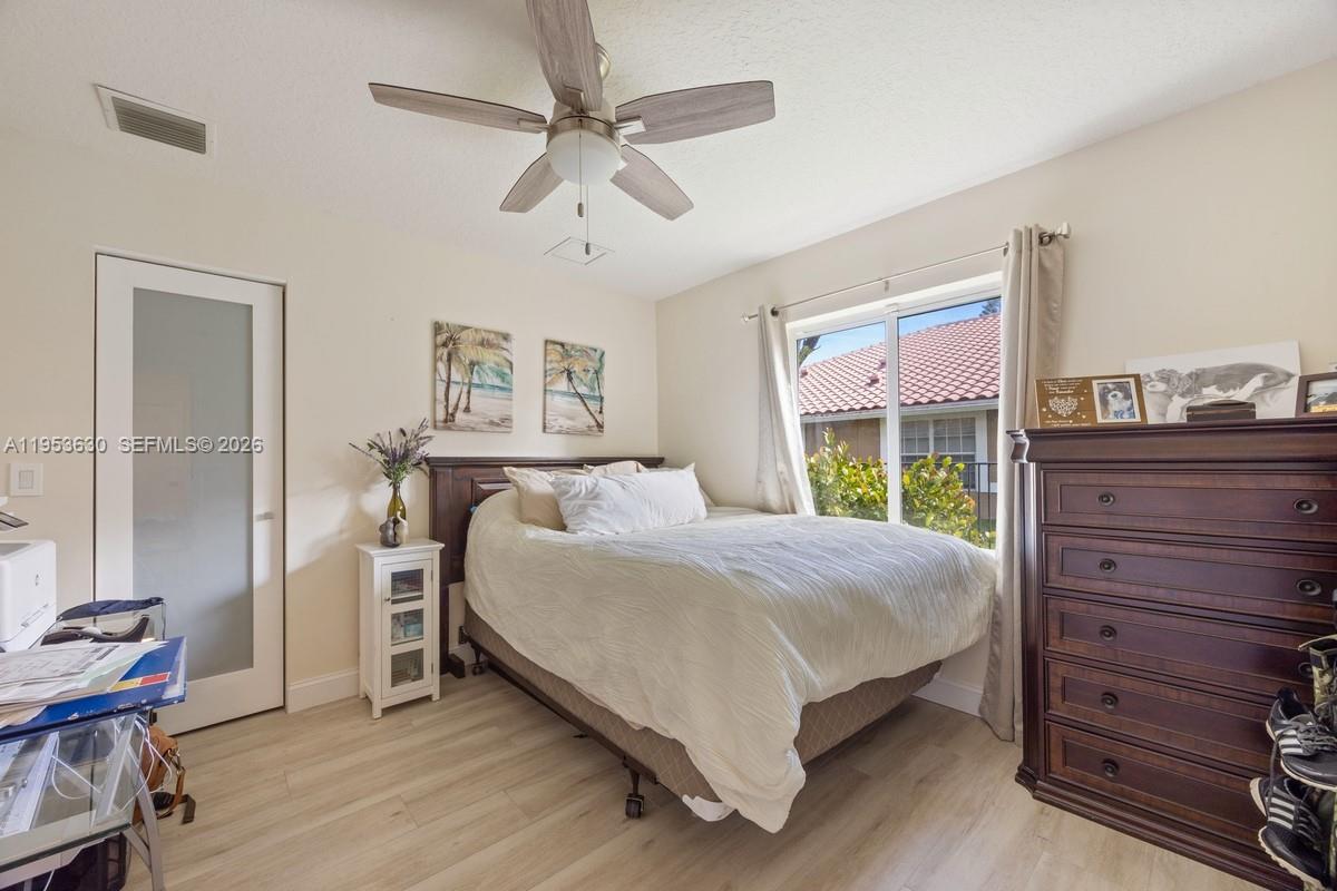 THE ISLES - Residential