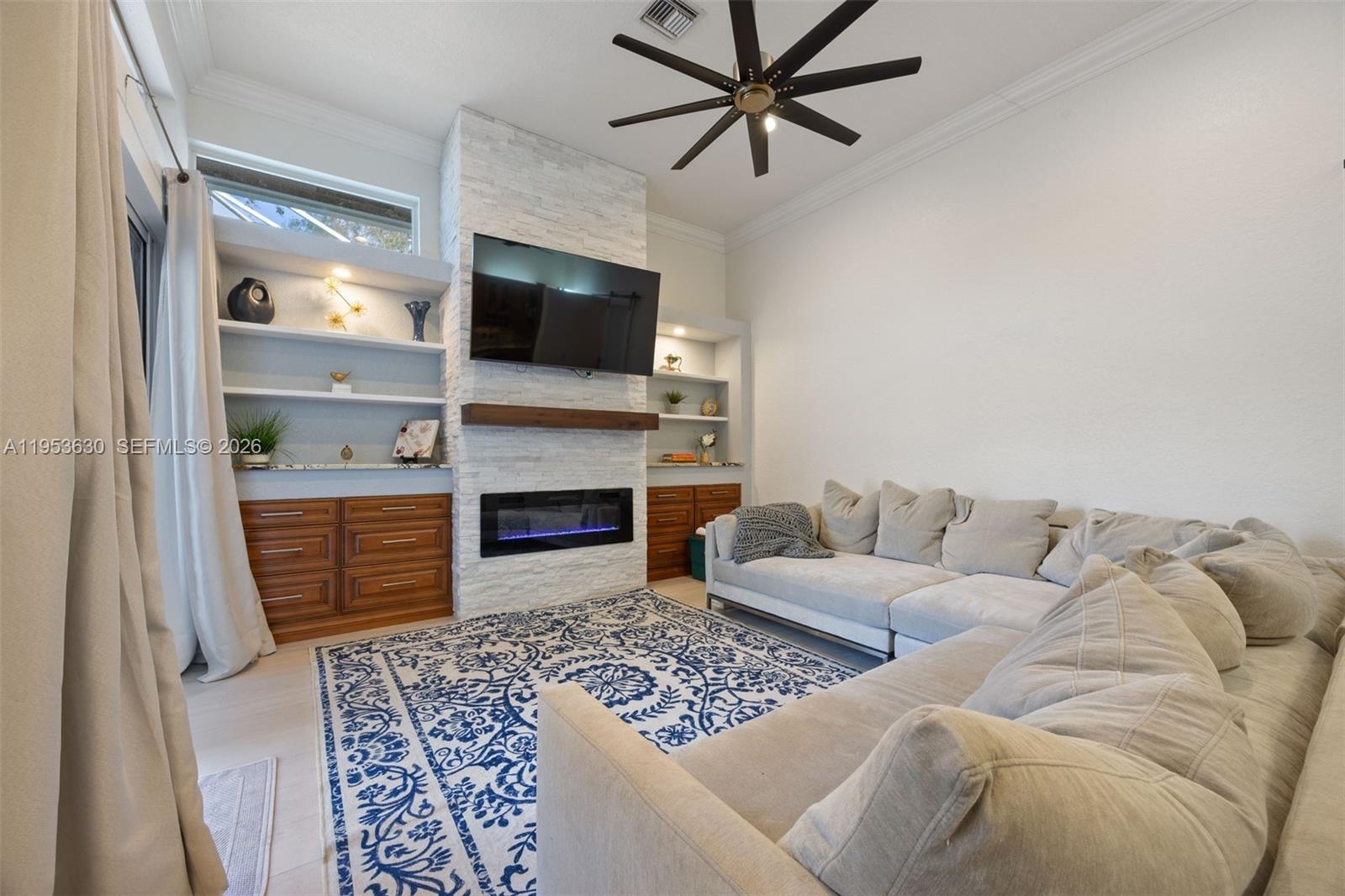 THE ISLES - Residential