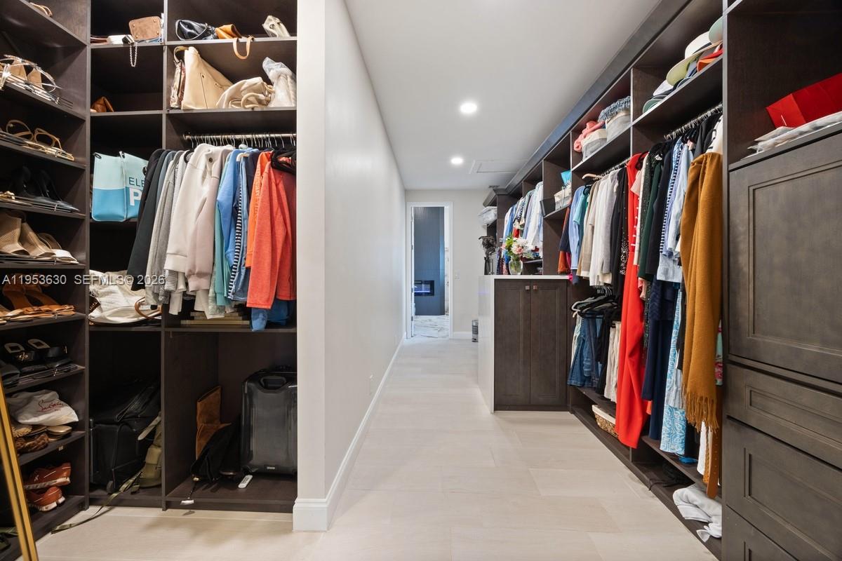 THE ISLES - Residential