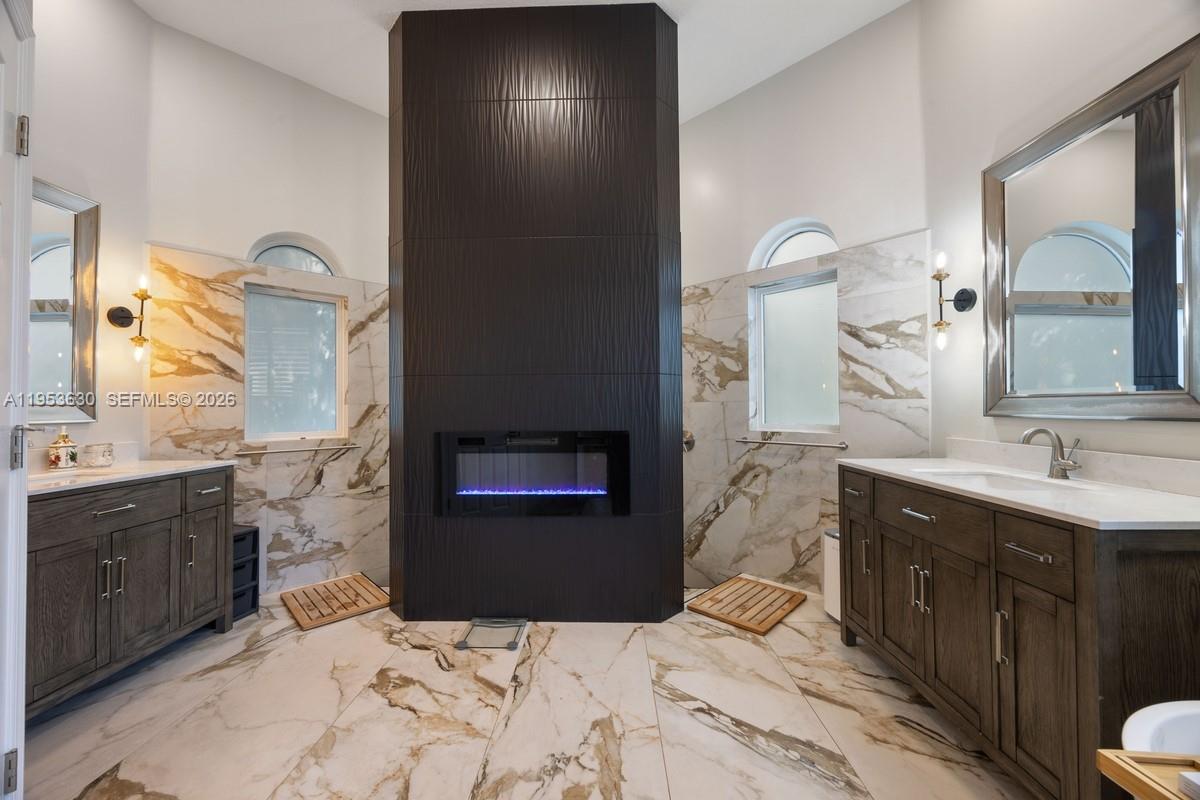 THE ISLES - Residential