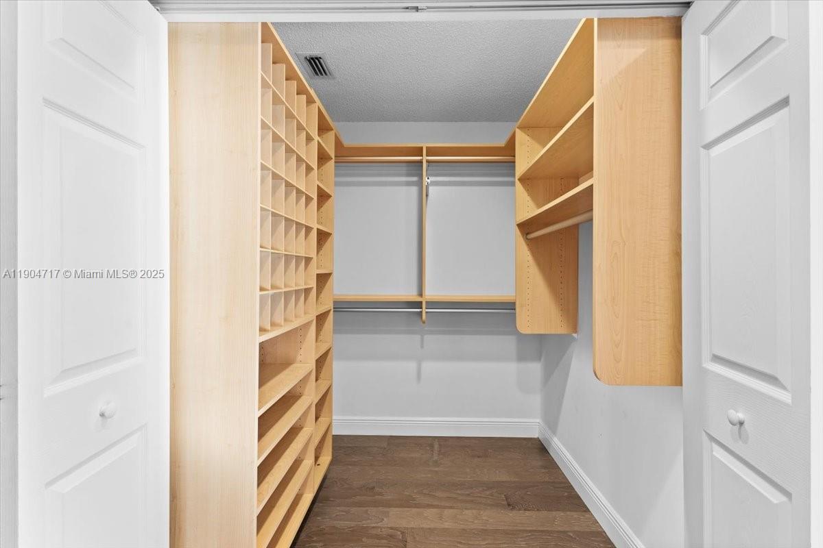 SECTOR 4 NORTH - Residential Lease