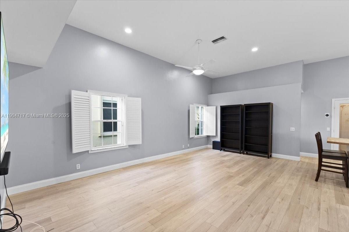 SECTOR 4 NORTH - Residential Lease