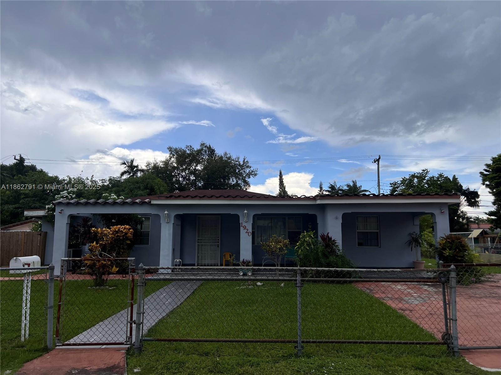 1920 SW 67th Ave