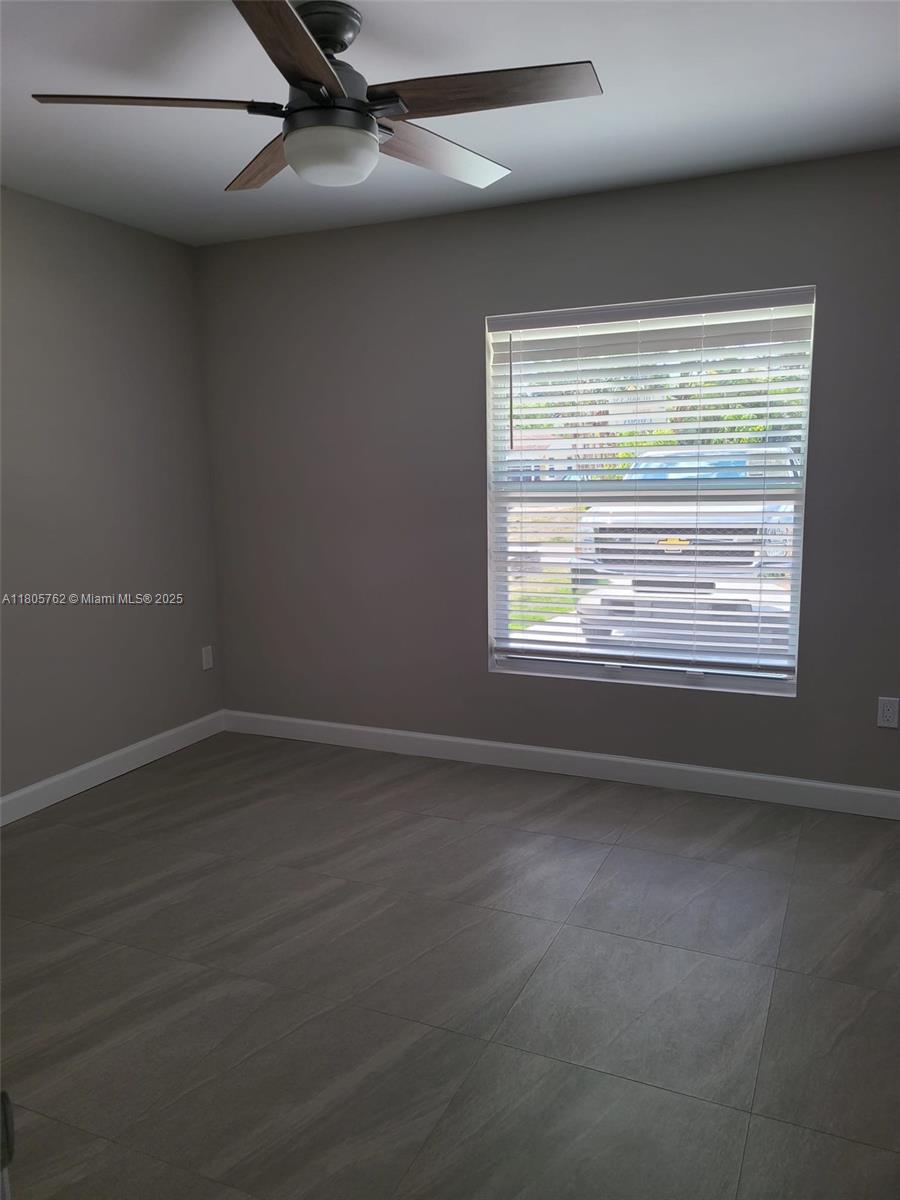 COUNTRY CLUB ACRES 3 - Residential Lease
