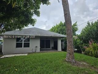 COUNTRY CLUB ACRES 3 - Residential Lease