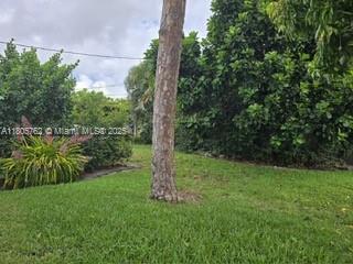 COUNTRY CLUB ACRES 3 - Residential Lease