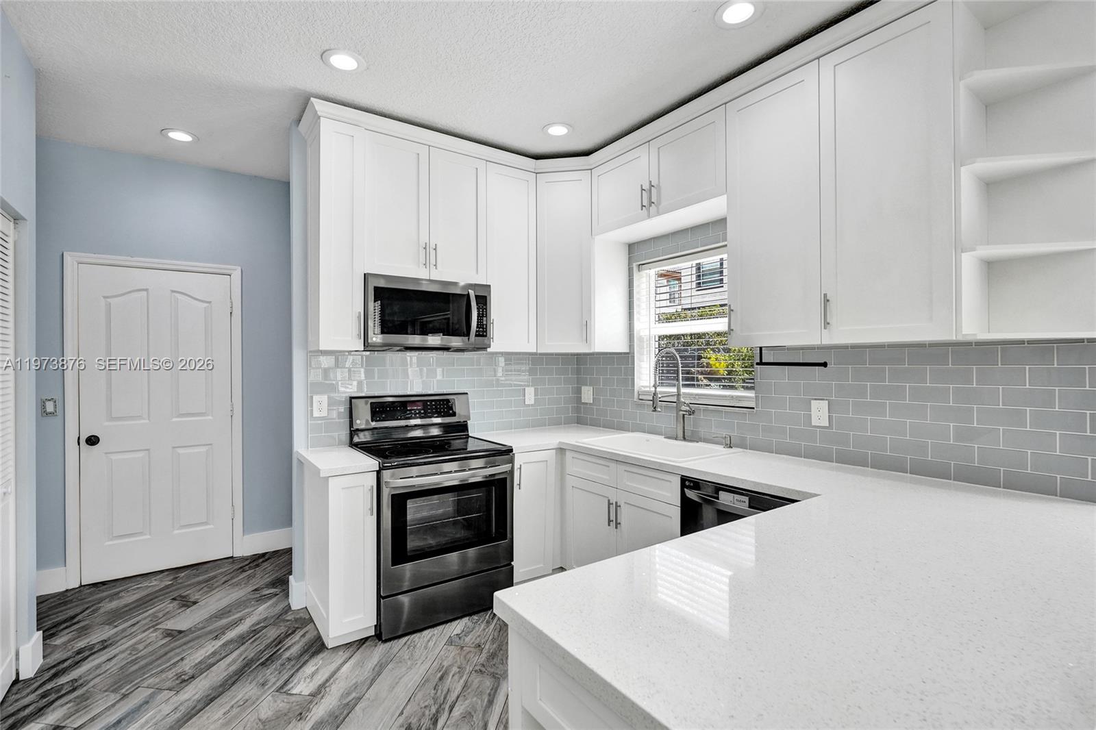 LAKEVIEW WEST - Residential Lease