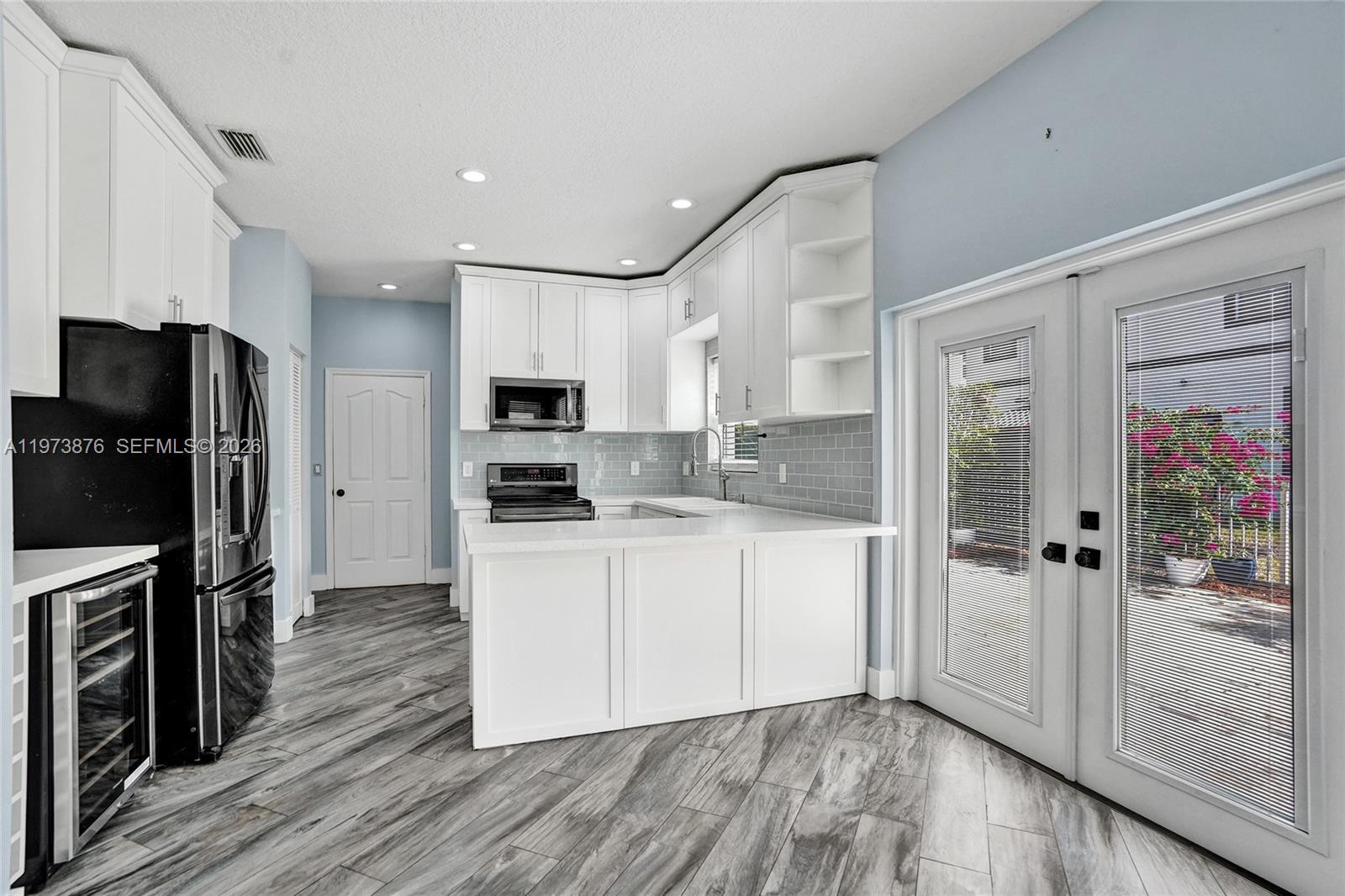 LAKEVIEW WEST - Residential Lease