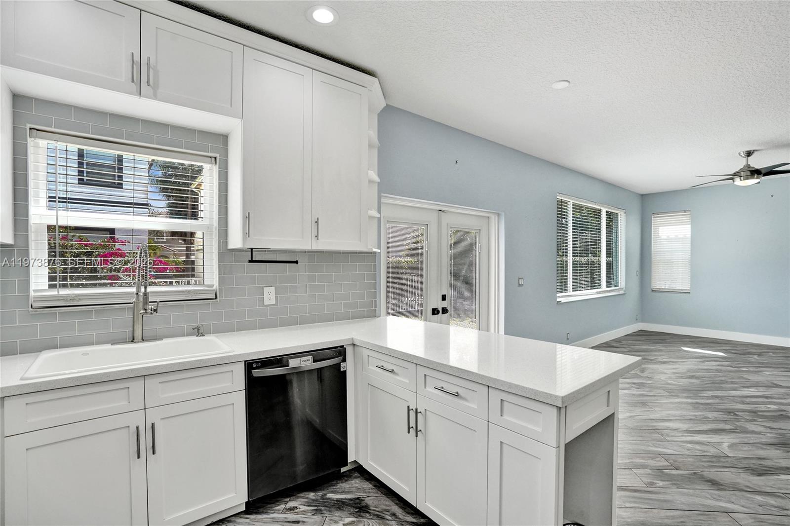 LAKEVIEW WEST - Residential Lease