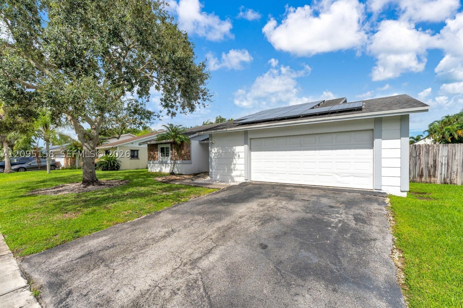 1661 N Goldeneye Ln