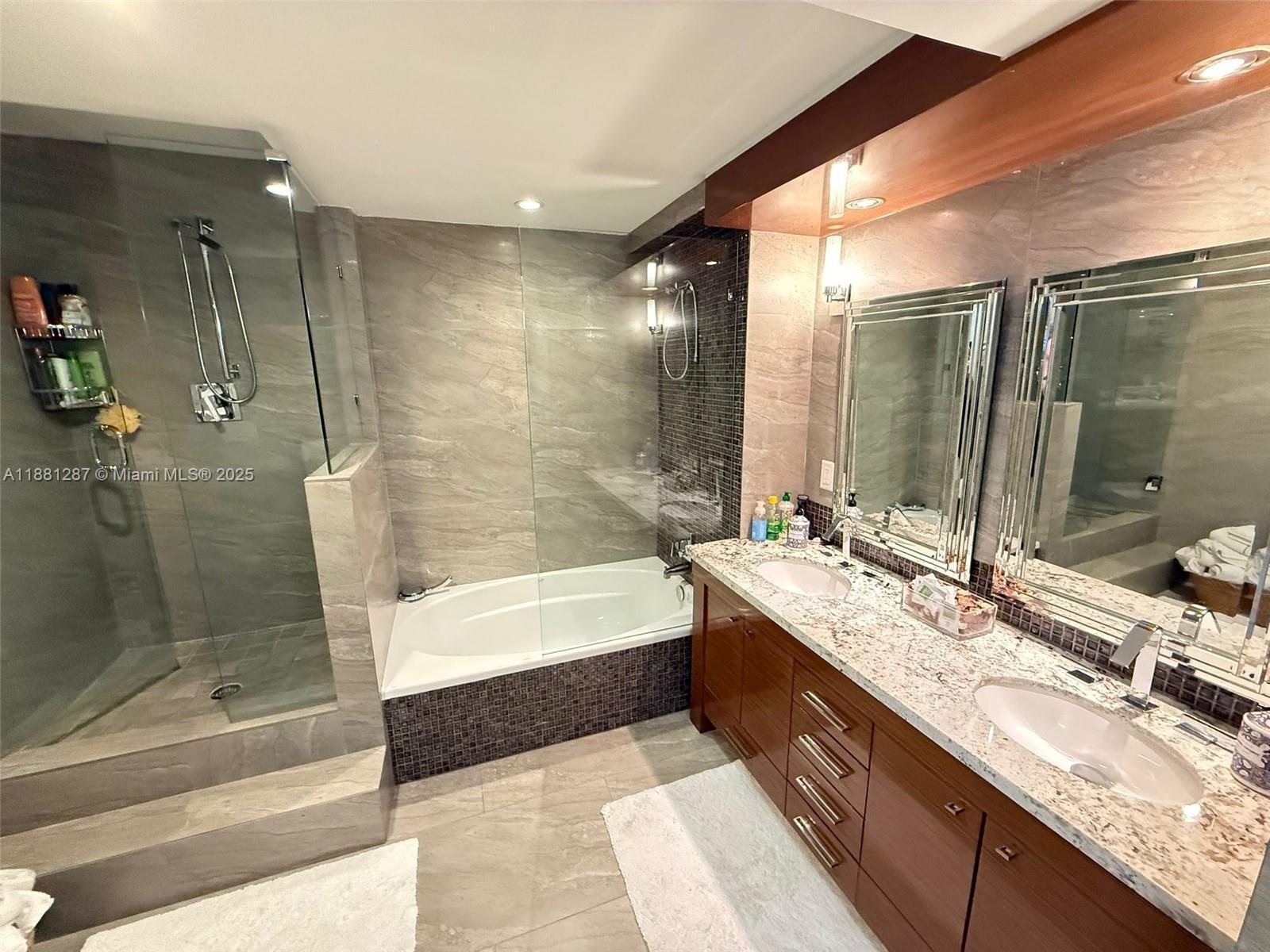 OCEAN CLUB CONDO - Residential Lease