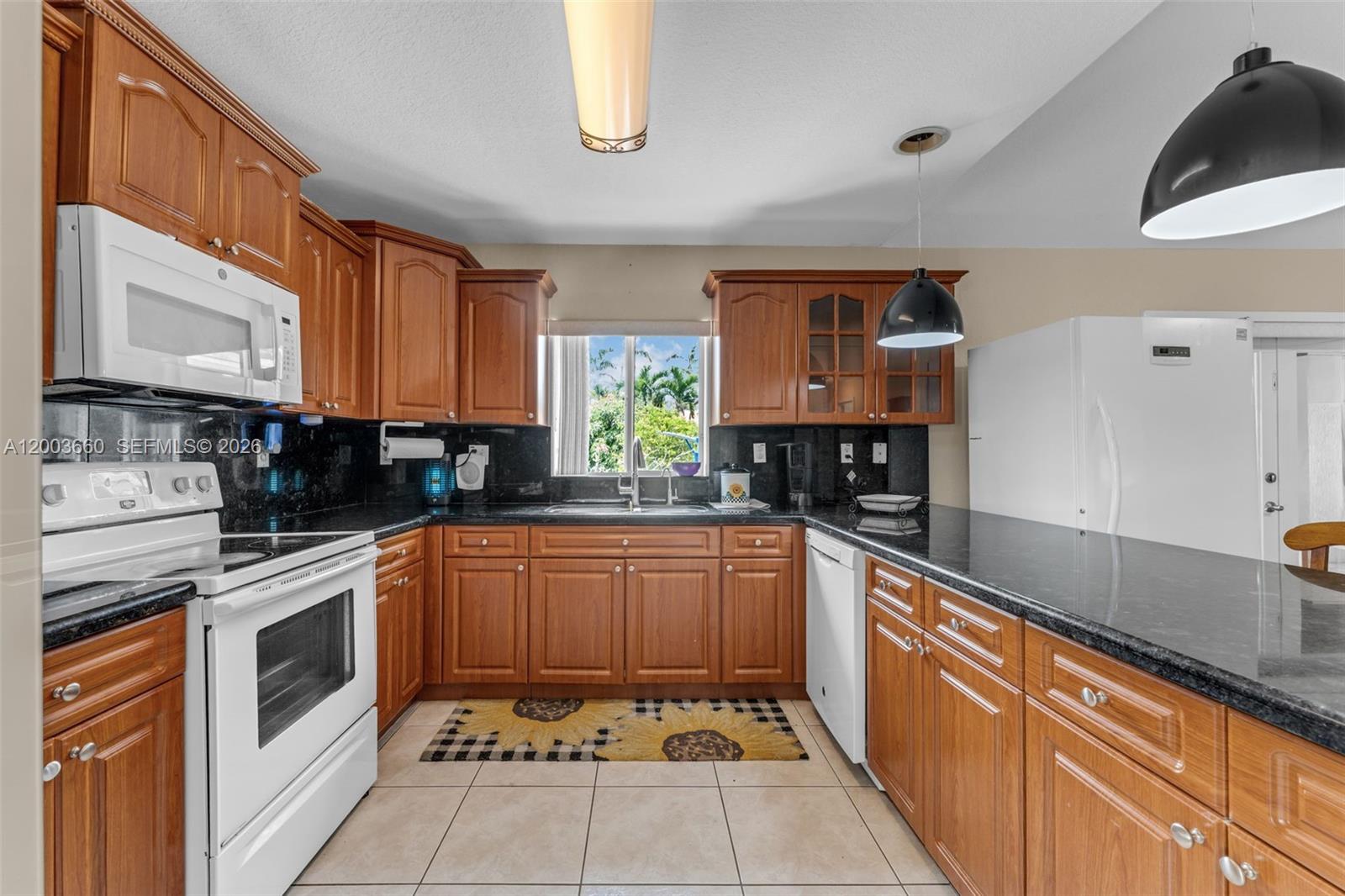 FARM LAND ESTATES - Residential