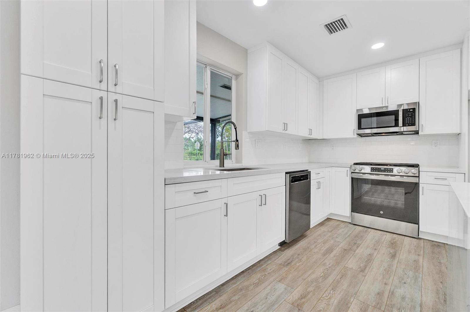 BENSON PARK - Residential