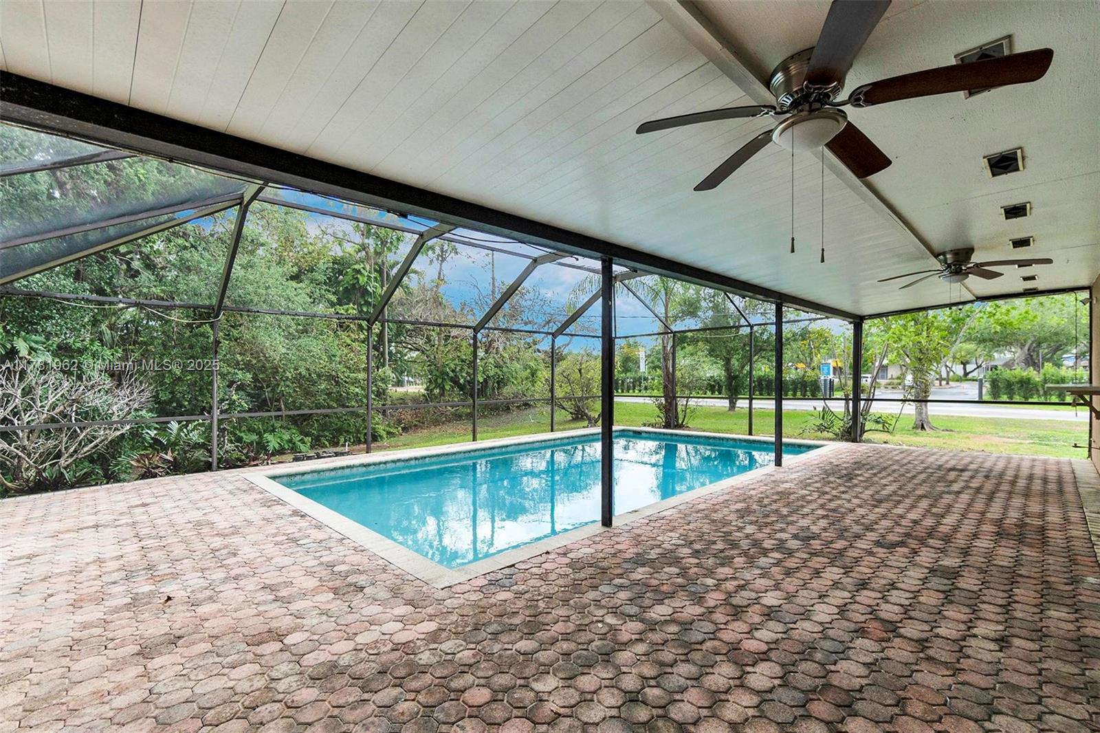 BENSON PARK - Residential