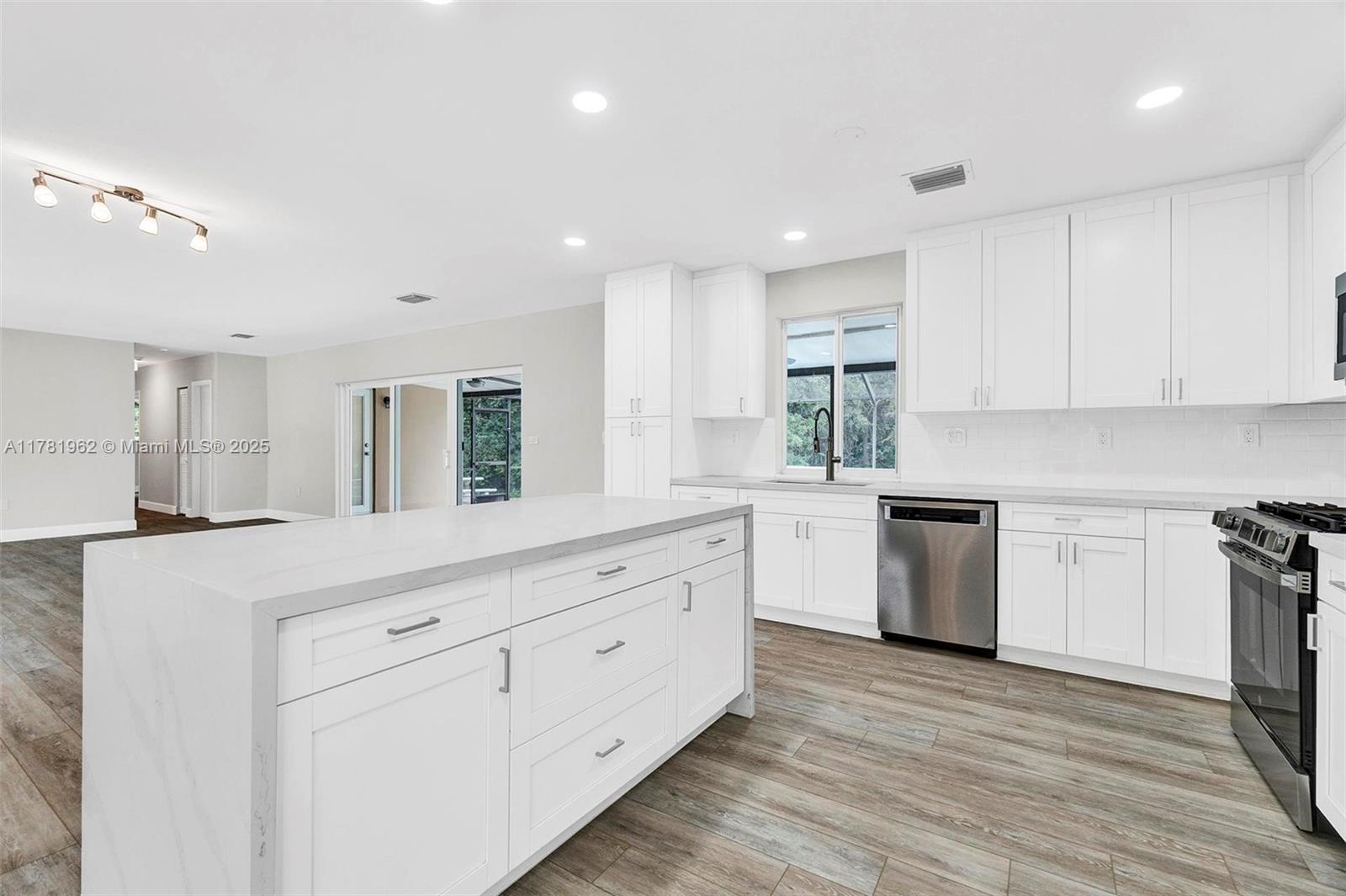BENSON PARK - Residential