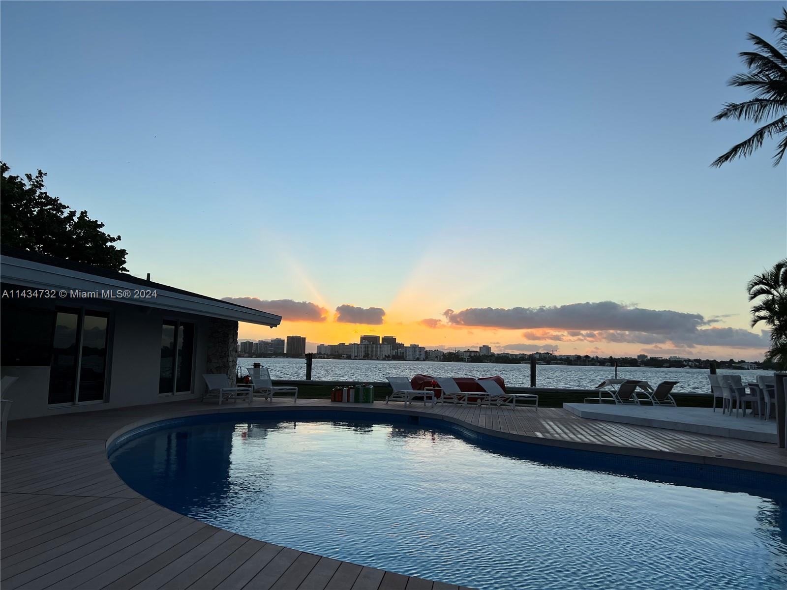 KEYSTONE ISLAND - Residential