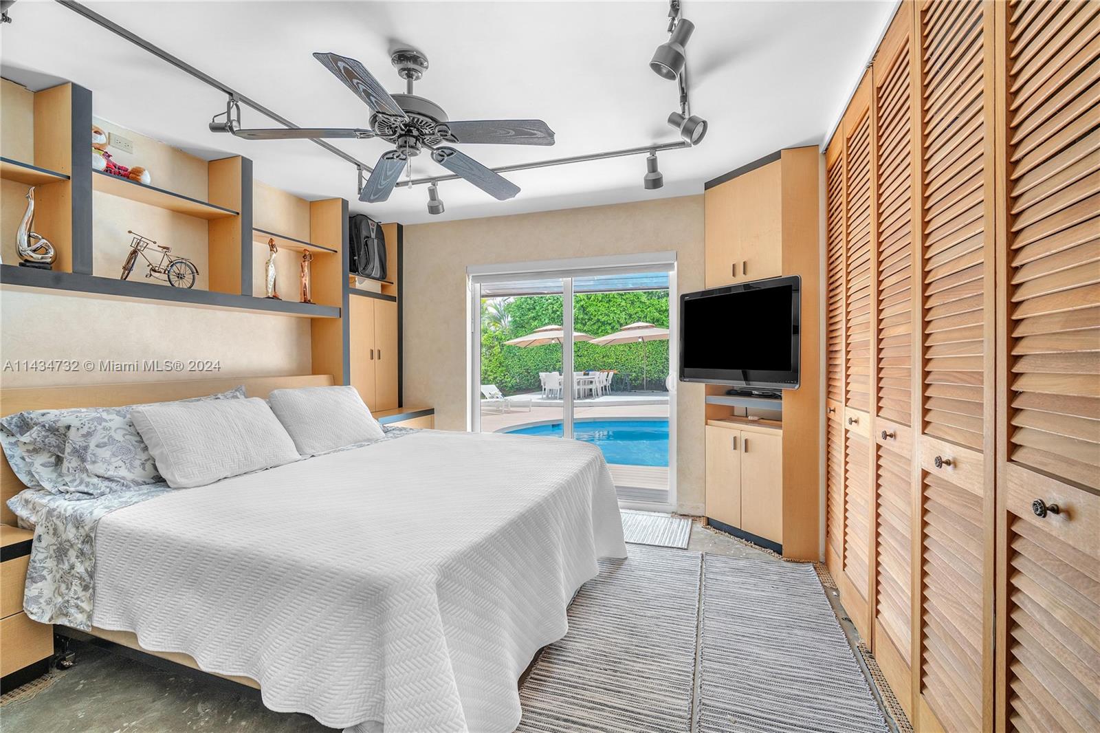 KEYSTONE ISLAND - Residential