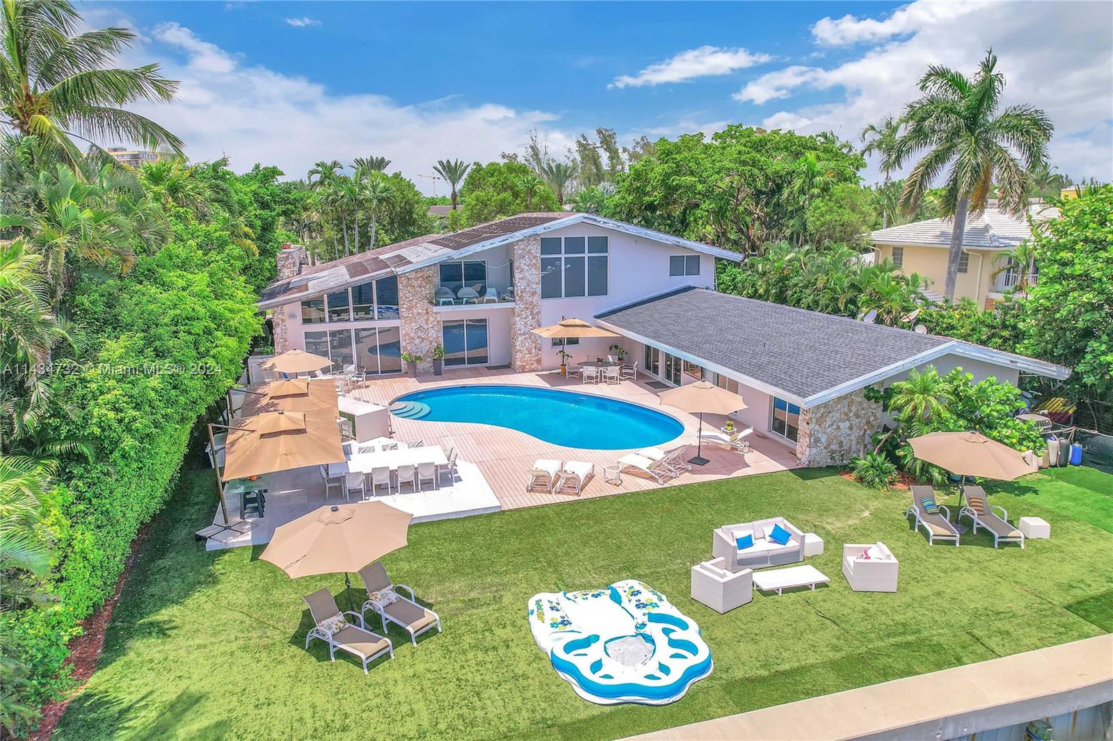 KEYSTONE ISLAND - Residential