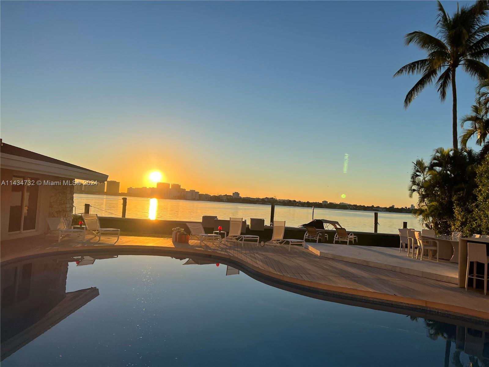 KEYSTONE ISLAND - Residential