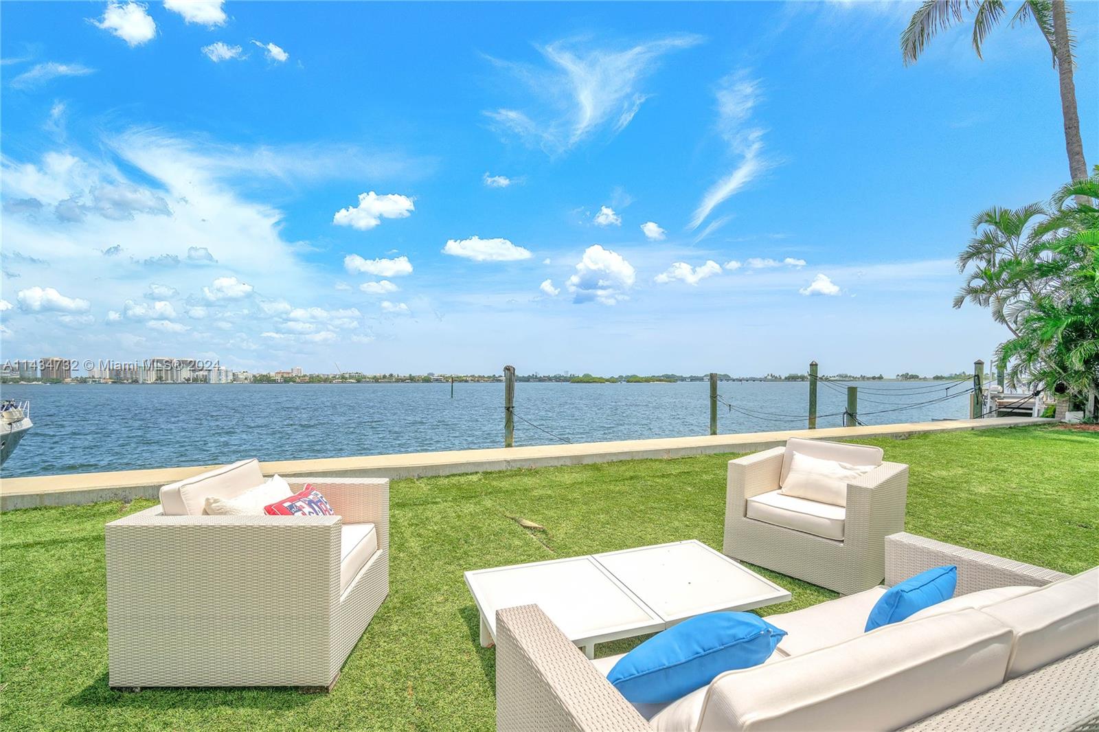 KEYSTONE ISLAND - Residential