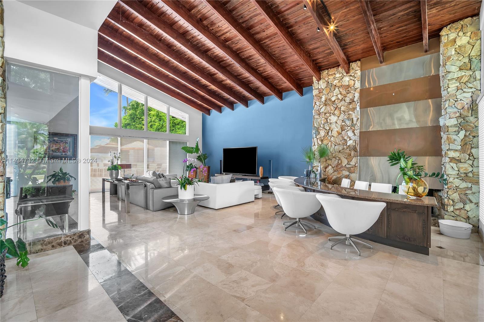 KEYSTONE ISLAND - Residential