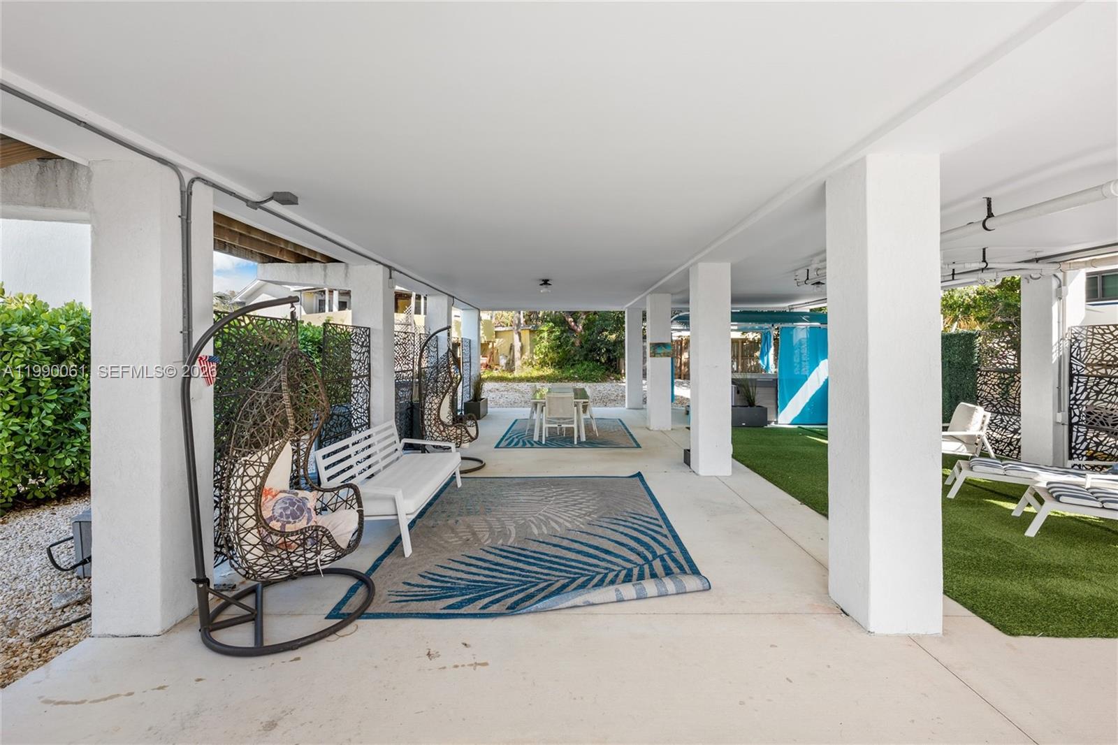 SUNSET BAY - Residential