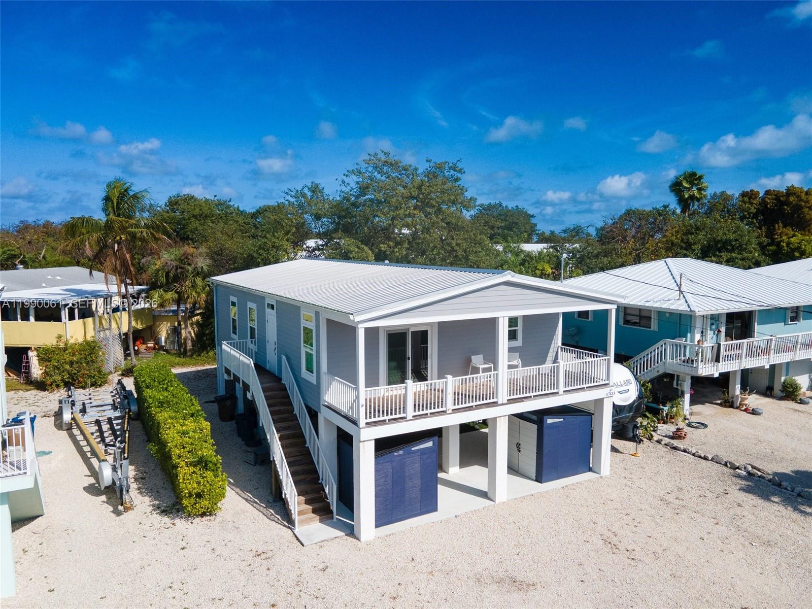 SUNSET BAY - Residential