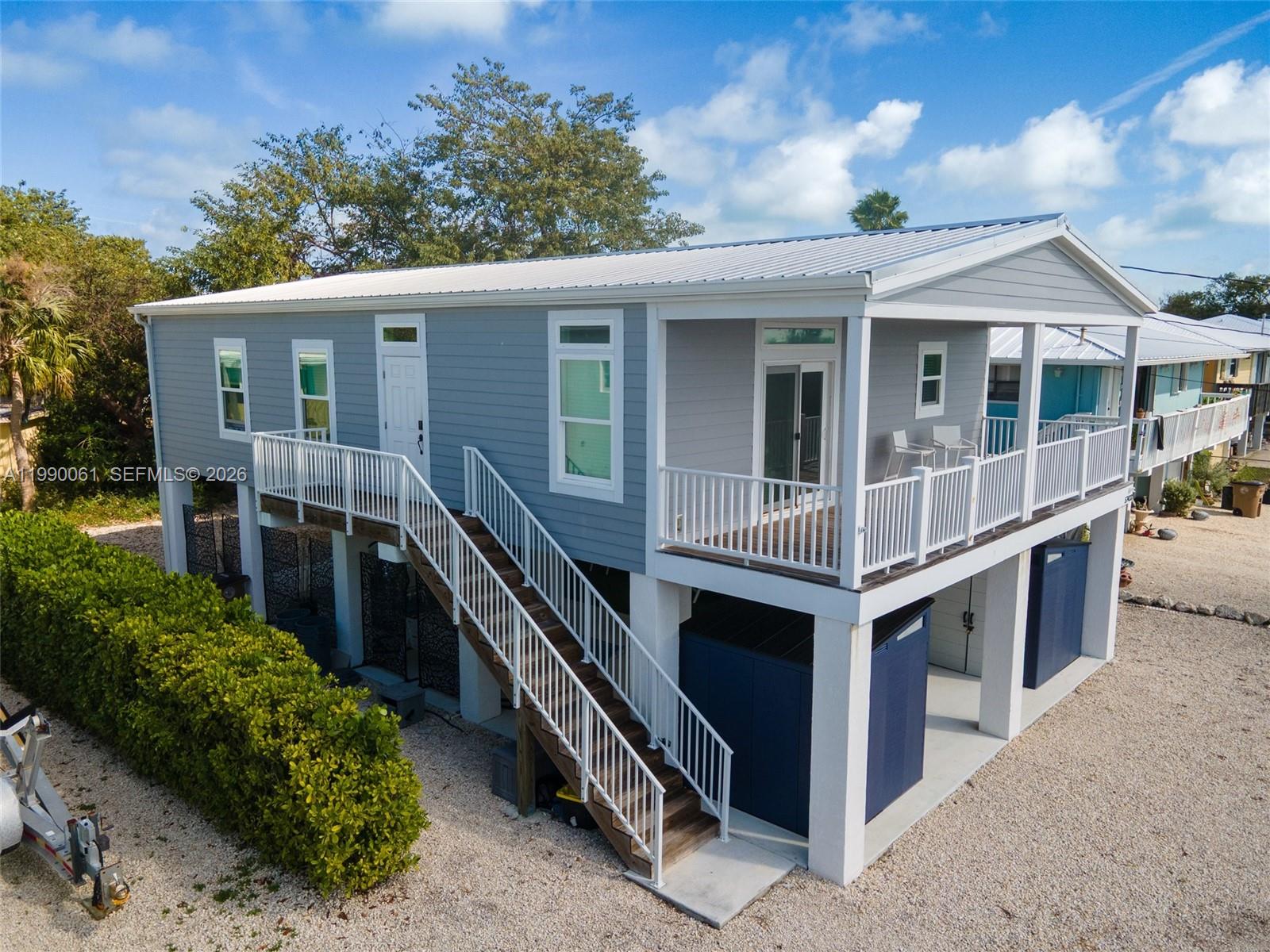 SUNSET BAY - Residential
