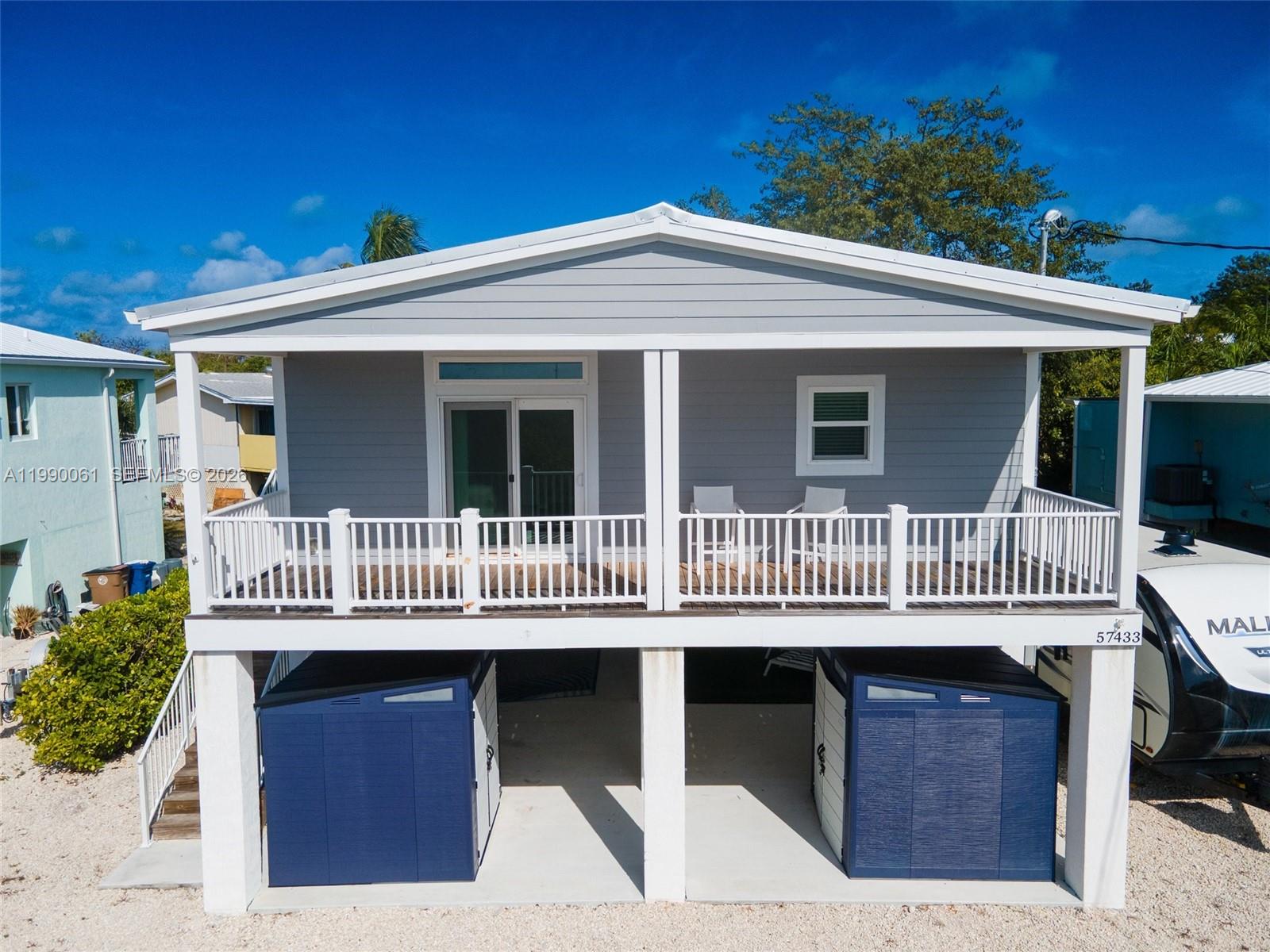 SUNSET BAY - Residential