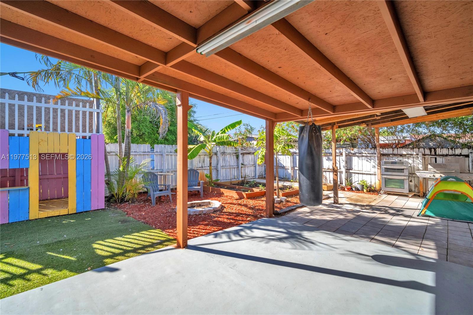 HERITAGE HOMES FIRST ADD - Residential