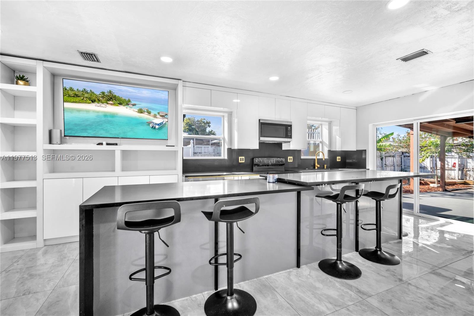 HERITAGE HOMES FIRST ADD - Residential