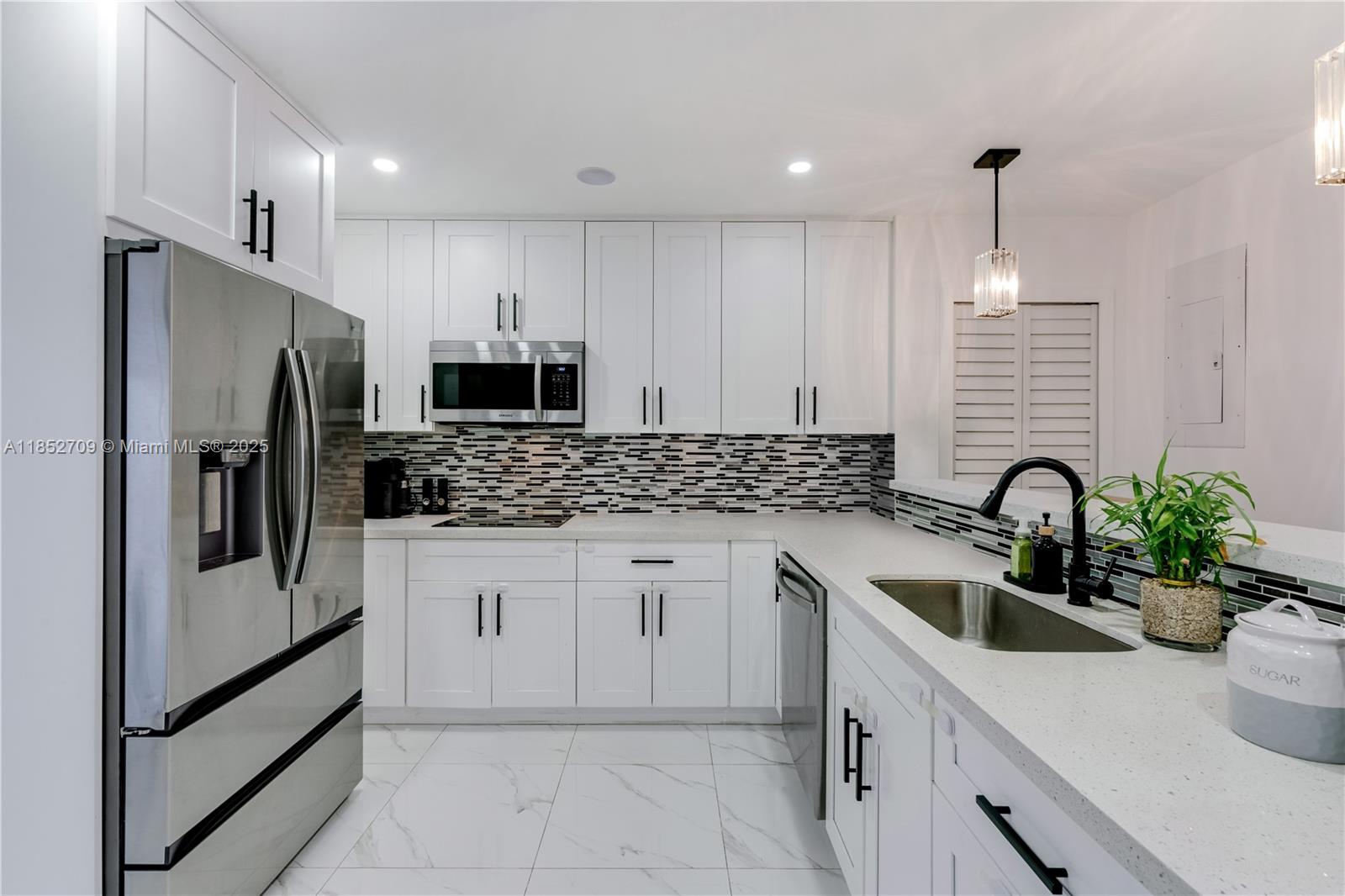 CENTRAL HEIGHTS - Residential Income