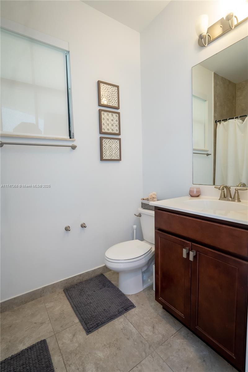 PEMBROKE LAKES SOUTH - Residential Lease