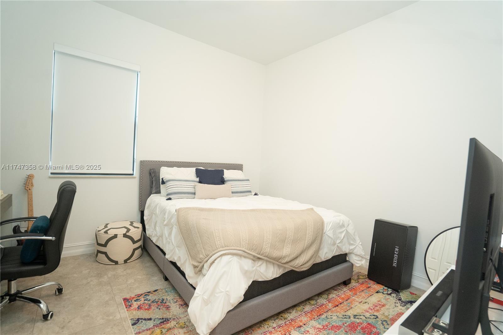 PEMBROKE LAKES SOUTH - Residential Lease