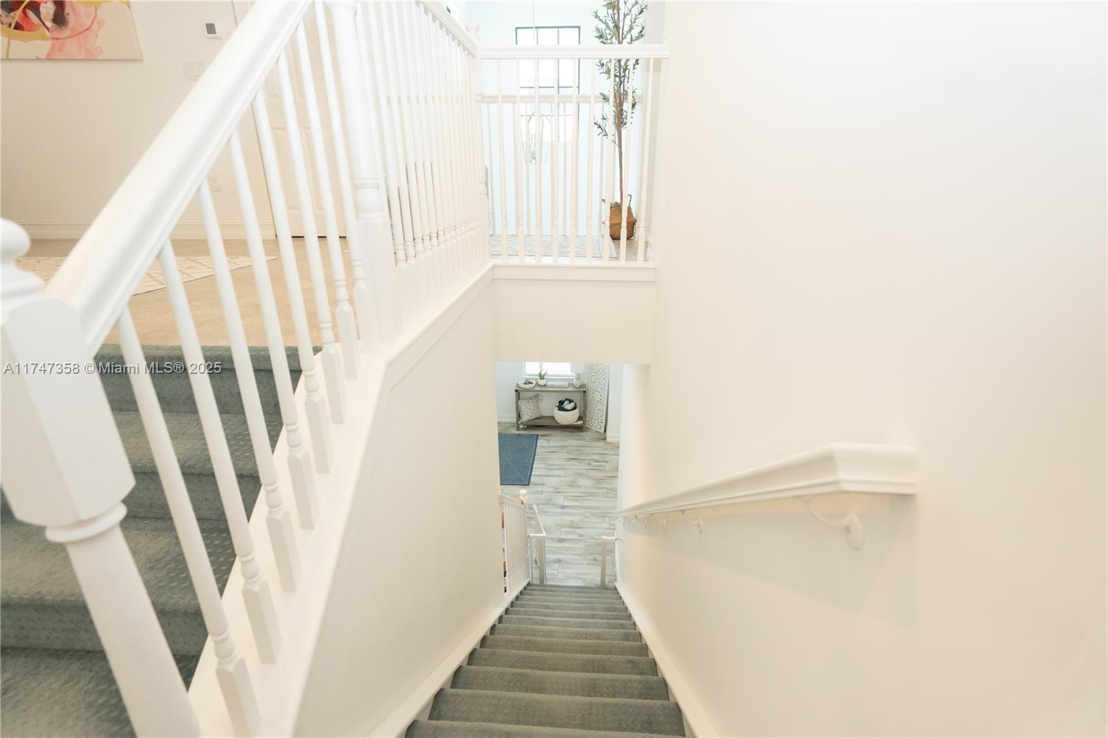 PEMBROKE LAKES SOUTH - Residential Lease