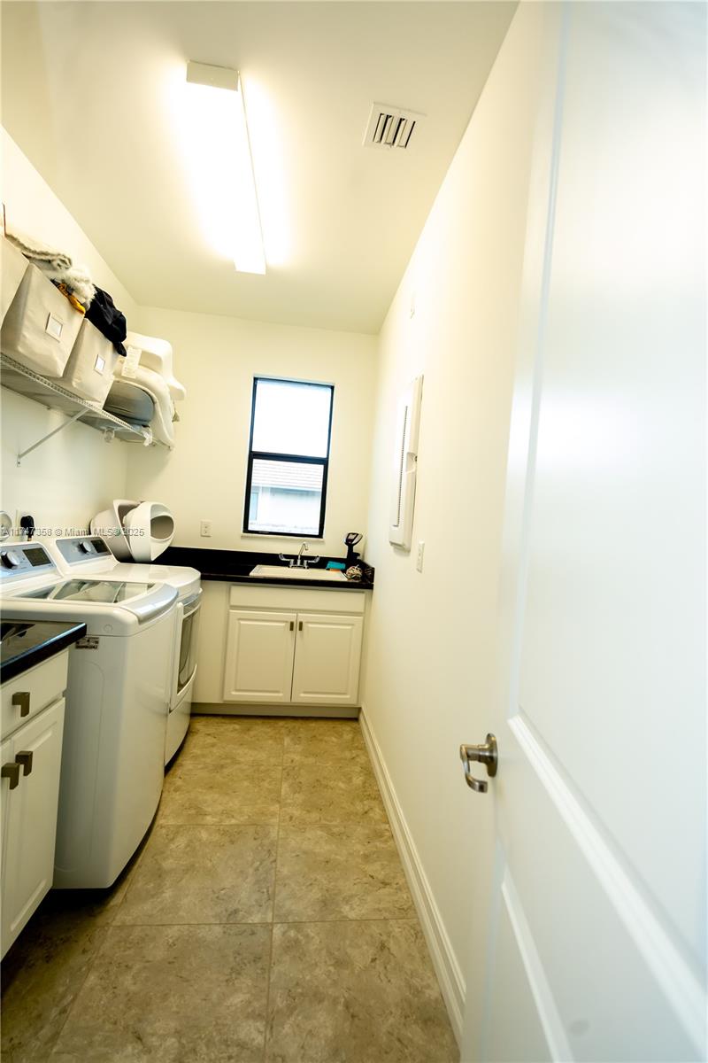 PEMBROKE LAKES SOUTH - Residential Lease