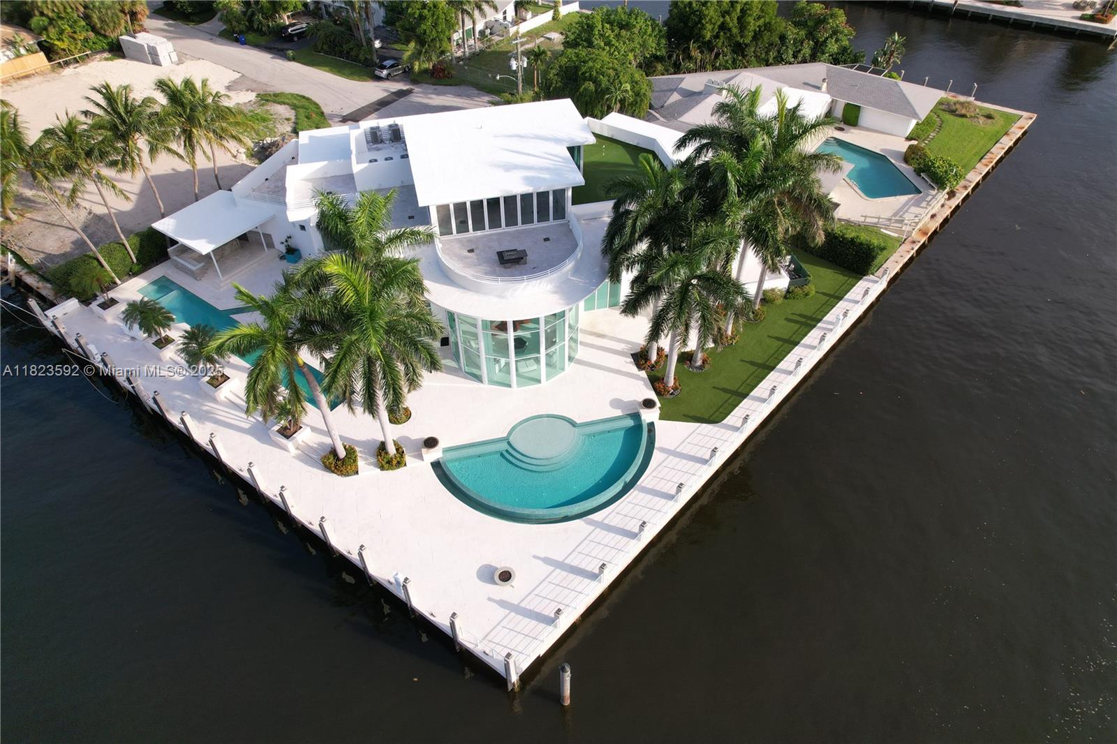 2890 NE 28th St, Fort Lauderdale, FL, 33306/$105,000 3 2890 NE 28th St