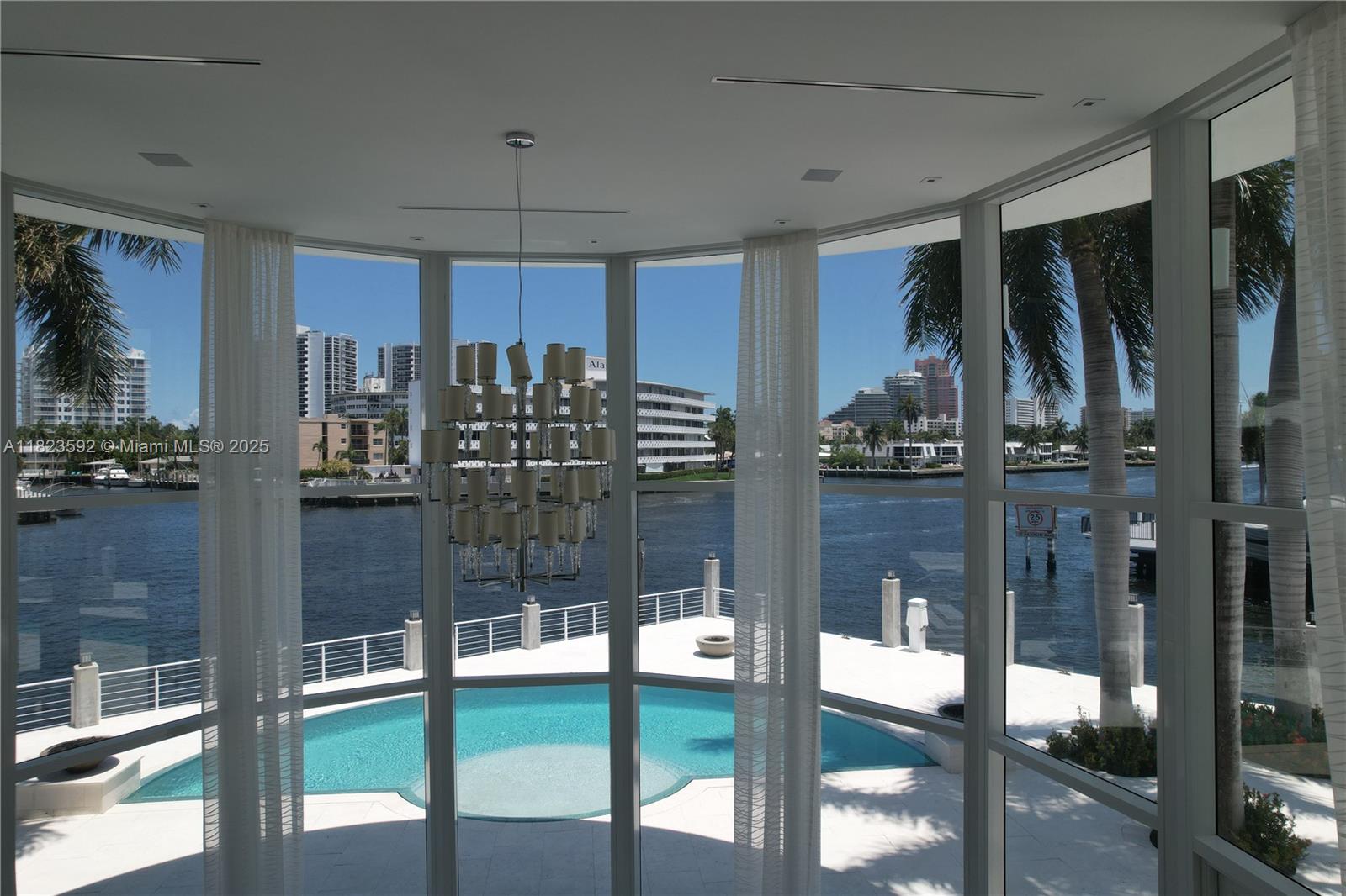 2890 NE 28th St, Fort Lauderdale, FL, 33306/$105,000 2 2890 NE 28th St